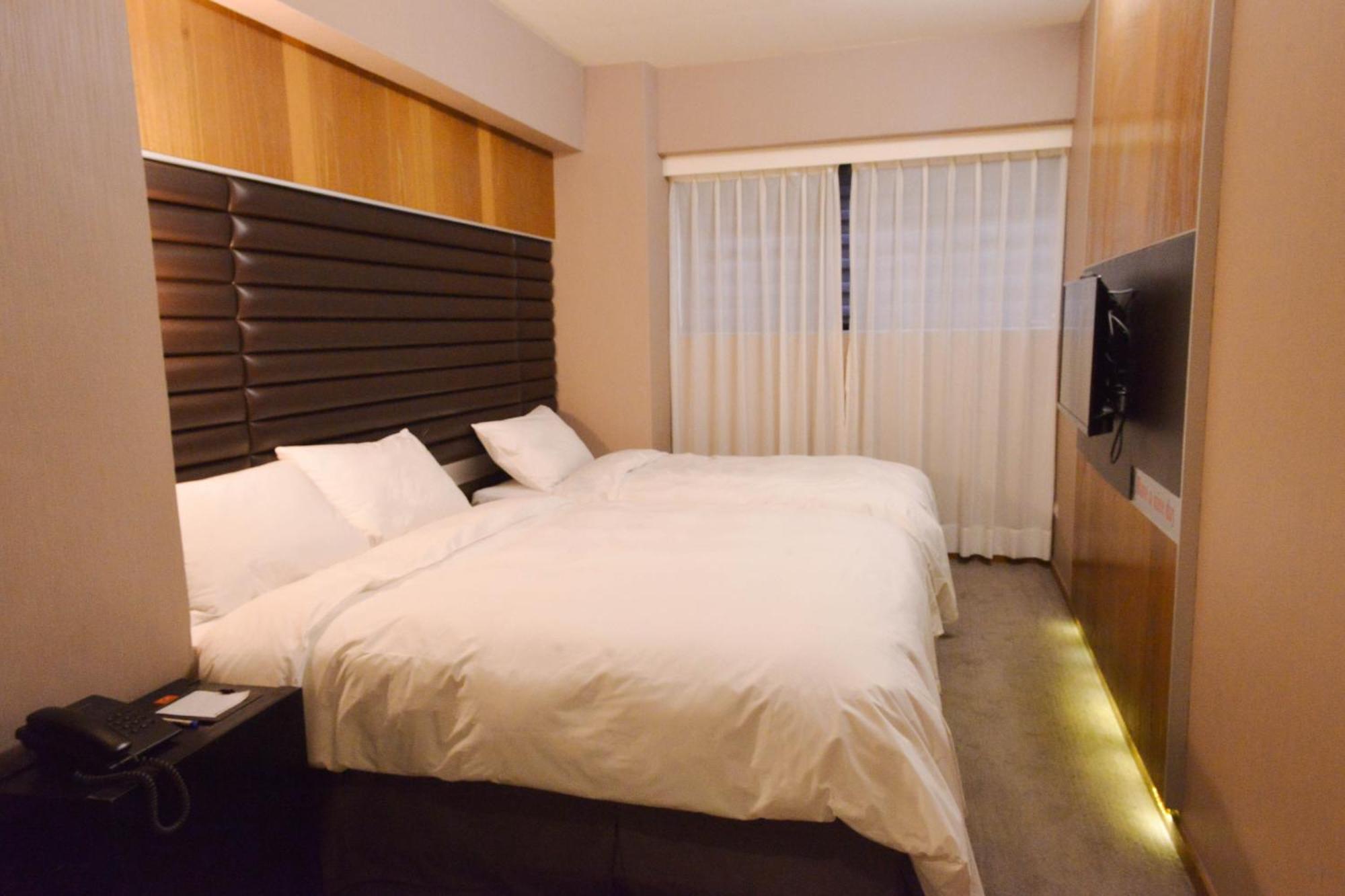 新麗旅店 Newful Hotel Taipei Bagian luar foto