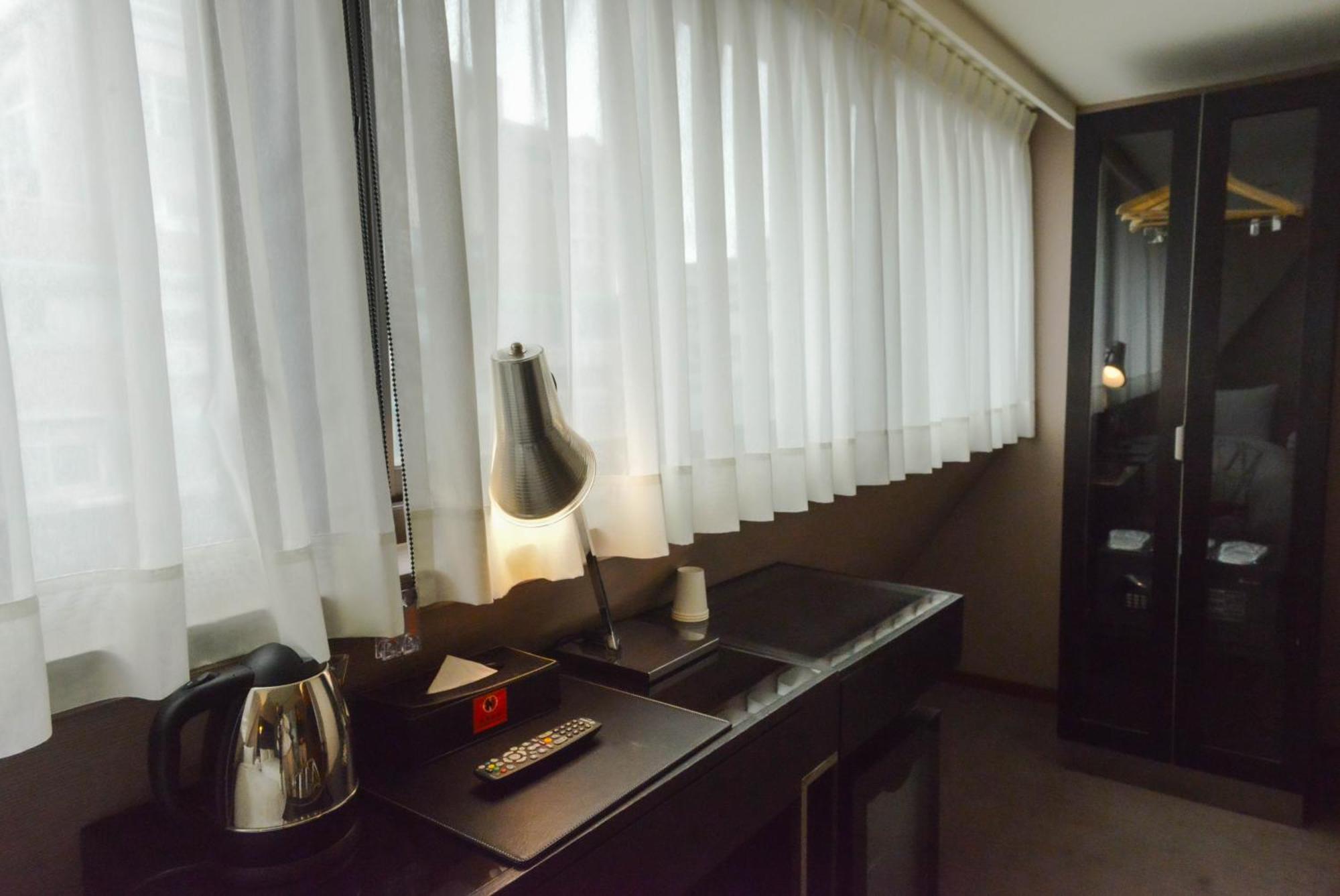 新麗旅店 Newful Hotel Taipei Bagian luar foto