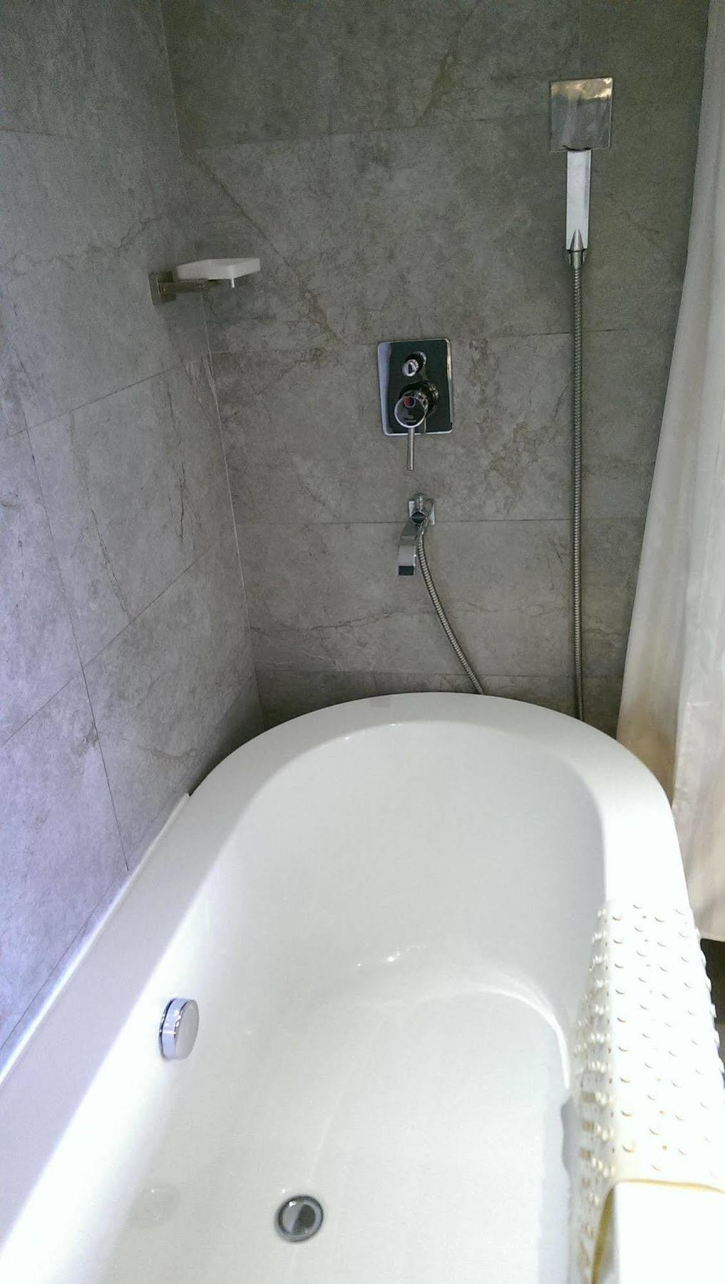 新麗旅店 Newful Hotel Taipei Bagian luar foto